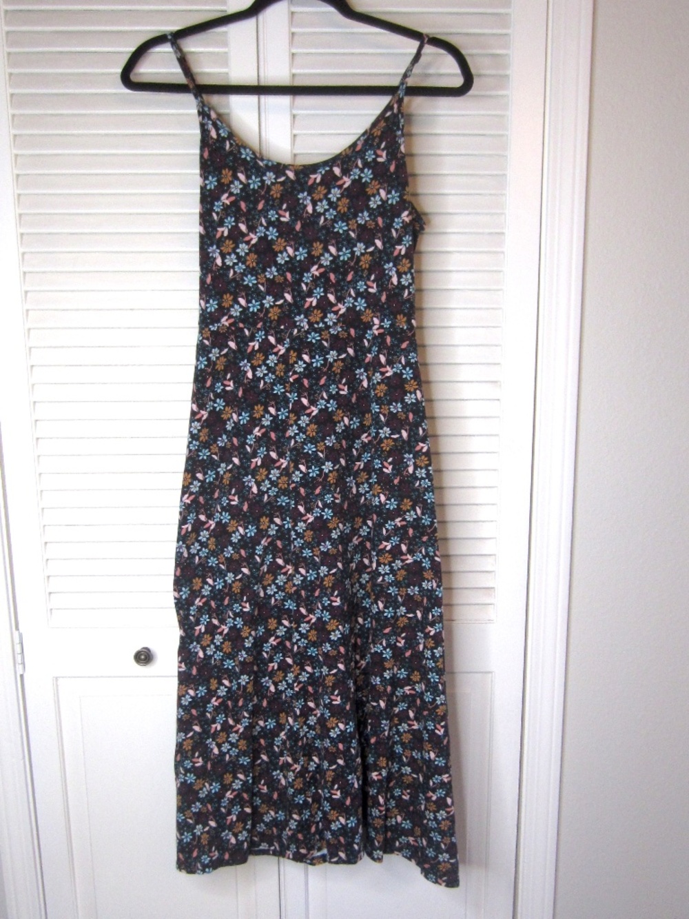 Who What Wear Strappy floral midi dress - Size Medium